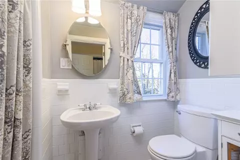 251 Crestwood Rd, Warwick, RI 02886 photo 33