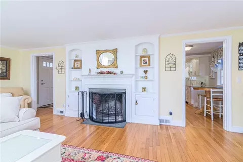 251 Crestwood Rd, Warwick, RI 02886 photo 22