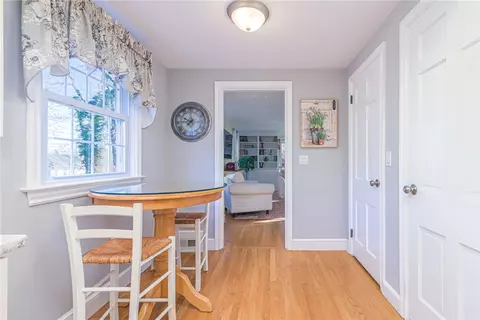 251 Crestwood Rd, Warwick, RI 02886 photo 10