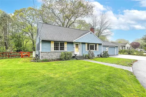 900 Stony Ln, North Kingstown, RI 02852