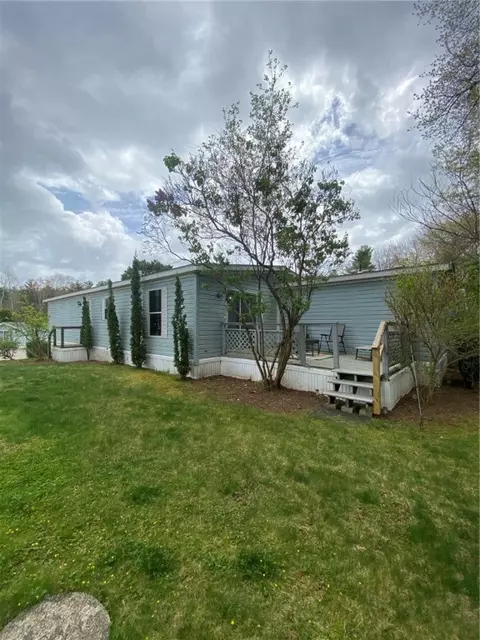 22 Greenwich St, West Greenwich, RI 02817