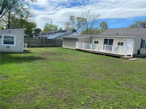 Exterior - 170 Bartlett Dr, Warwick, RI 02886 photo 3 of 3