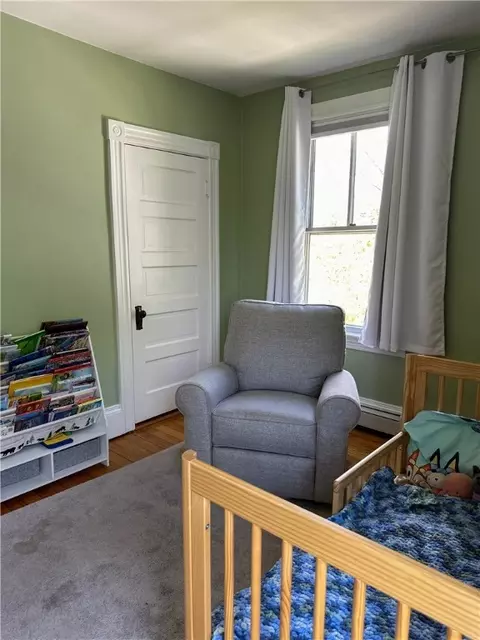 Bedroom - 79 Bayside Ave, Warwick, RI 02888 photo 3 of 4