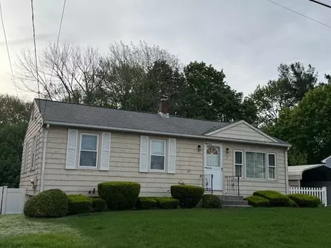 21 Cochran St, West Warwick, RI 02893