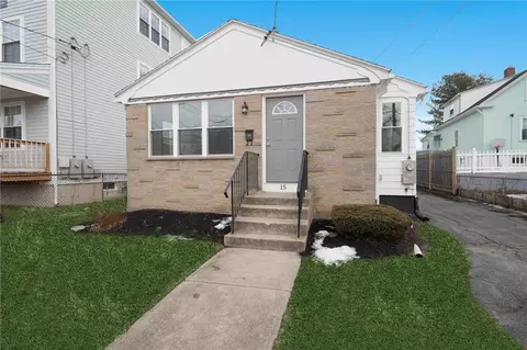 15 Hazael St, Providence, RI 02908