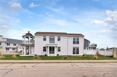 1122 Point Judith Rd, Narragansett, RI 02882