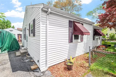227 Avenue A, Woonsocket, RI 02895 photo 17