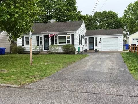 100 Arland Dr, Pawtucket, RI 02861