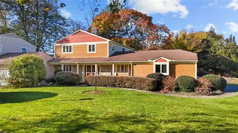 3 Hanley Farm Rd, Warren, RI 02885