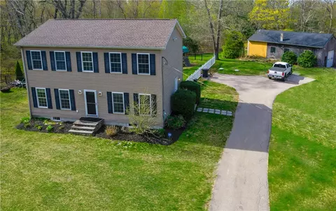 455 Yawgoo Valley Rd, Exeter, RI 02822