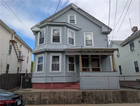 90 Vandewater St, Providence, RI 02908
