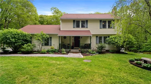 605 Gardner Rd, Exeter, RI 02822