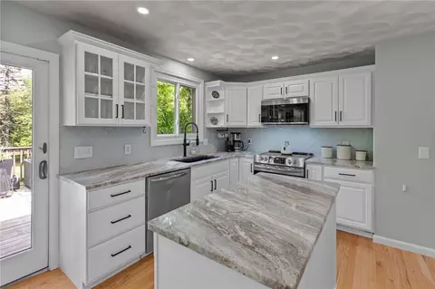 54 Paddock Dr, Warwick, RI 02886 photo 14