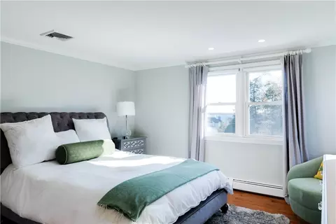 76 Westford Ave, Warwick, RI 02889 photo 27