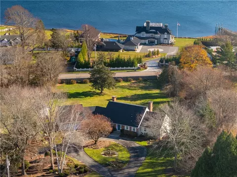 76 Westford Ave, Warwick, RI 02889 photo 40