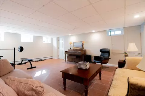 76 Westford Ave, Warwick, RI 02889 photo 33