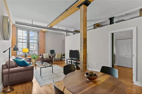 Living - 99 Allen St #115, Woonsocket, RI 02895 photo 1 of 7