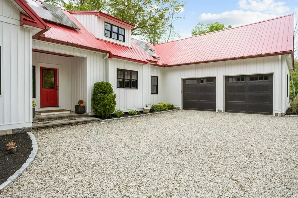 Exterior - 45 Lloyd Bowen Ct, Glocester, RI 02814 photo 13 of 14