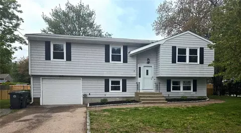 8 Centennial St, Coventry, RI 02816