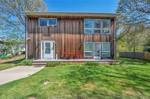 1925 Matunuck Schoolhouse Rd, South Kingstown, RI 02879