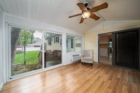 83 Darling St, Warwick, RI 02886 photo 13