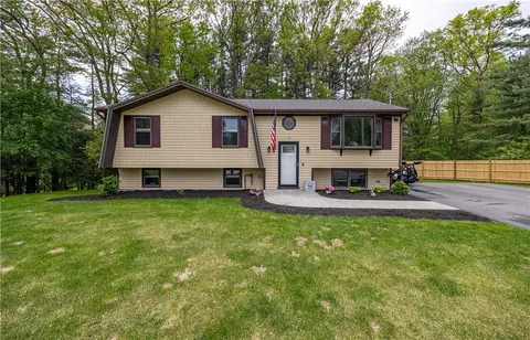 46 Paula Dr, Burrillville, RI 02830