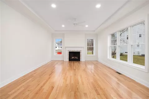 Living - 64 Cardinal Rd, Cranston, RI 02921 photo 6 of 6