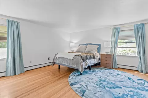 Bedroom - 7 Sandra Dr, Bristol, RI 02809 photo 7 of 8