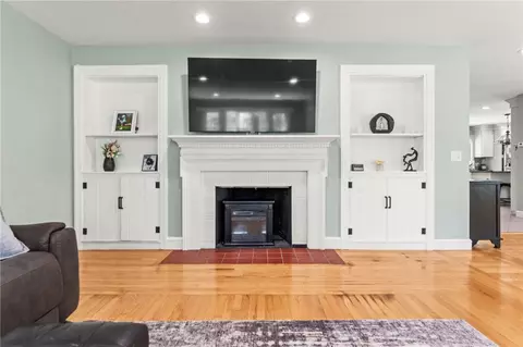 304 Post Rd, Westerly, RI 02891 photo 12