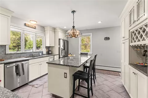 304 Post Rd, Westerly, RI 02891 photo 15