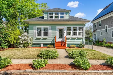 45 Henry St, Cranston, RI 02905