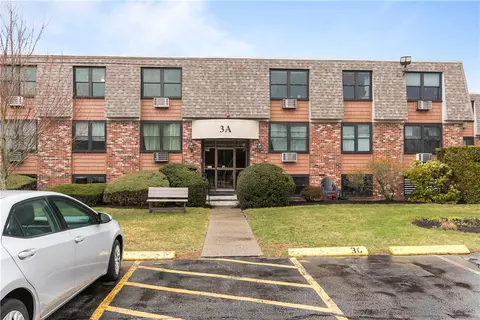 510 Child St #311A, Warren, RI 02885