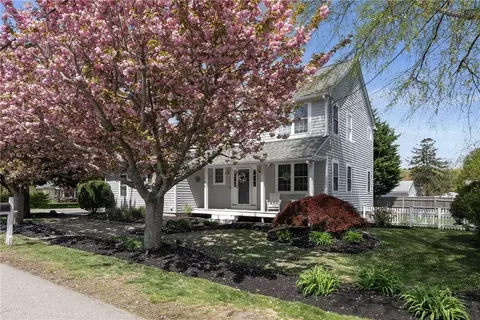 156 Mount View Ave, North Kingstown, RI 02852