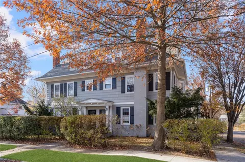 420 Wayland Ave, Providence, RI 02906