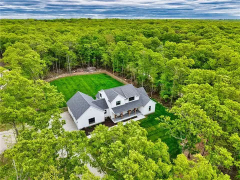 View/Area - 1 Hinter Way, Little Compton, RI 02837 photo 3 of 3