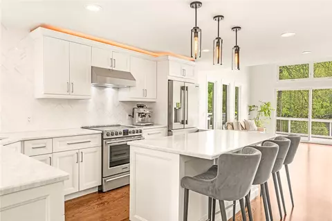 Kitchen - 12 Hazel Point Rd, Smithfield, RI 02917 photo 4 of 4