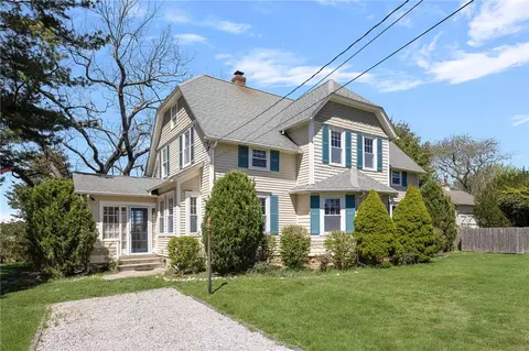 110 Narragansett Ave, South Kingstown, RI 02879
