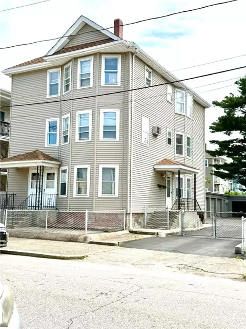 232 Sterry St, Pawtucket, RI 02860