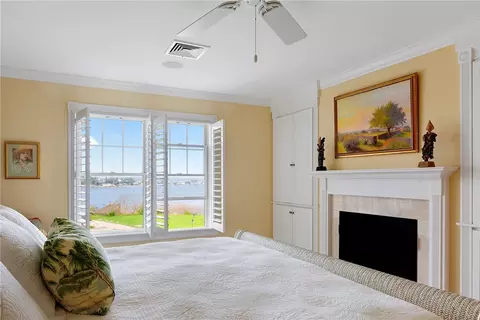 43 Waters Edge, Tiverton, RI 02878