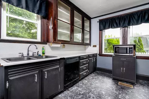 52 Chambly Ave, Warwick, RI 02888 photo 12