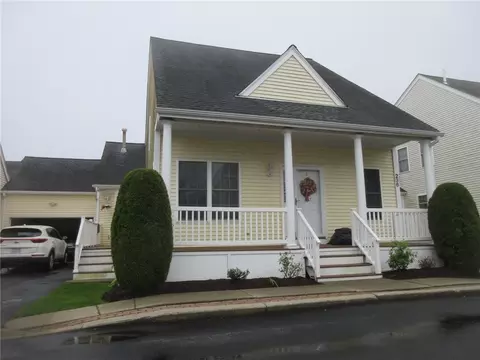 236 Cheshire Dr #236, Cranston, RI 02921