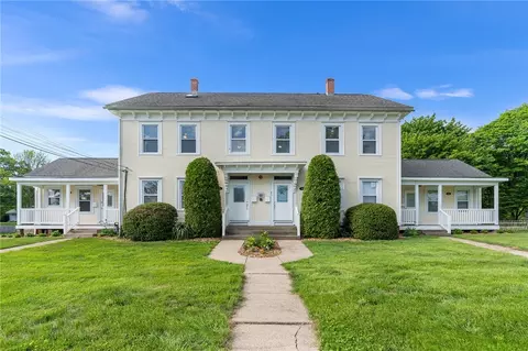 2 Francis St, Coventry, RI 02816