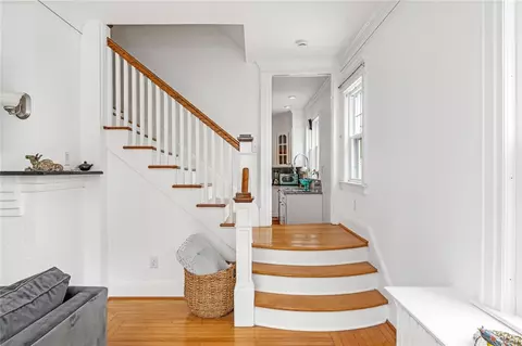 Entry Way - 39 Summer St, Westerly, RI 02891 photo 4 of 4