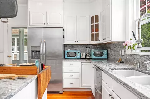 Kitchen - 39 Summer St, Westerly, RI 02891 photo 4 of 5