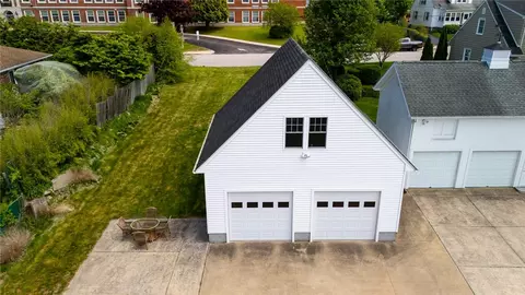 Exterior - 39 Summer St, Westerly, RI 02891 photo 7 of 8