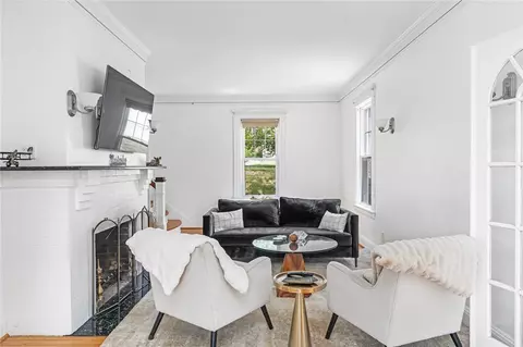Living - 39 Summer St, Westerly, RI 02891 photo 1 of 3