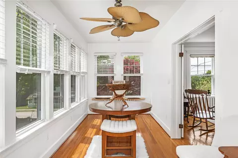 Entry Way - 39 Summer St, Westerly, RI 02891 photo 3 of 4
