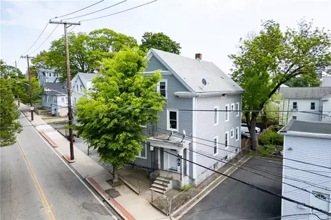 115 Division St, Pawtucket, RI 02860