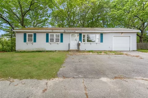 45 Lydia Rd, Coventry, RI 02816