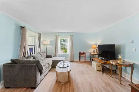 Living - 101 Chapmans Ave, Warwick, RI 02886 photo 1 of 2